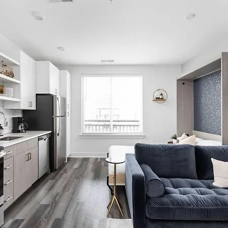 Cozysuites Studio Apartment In Urban Indy